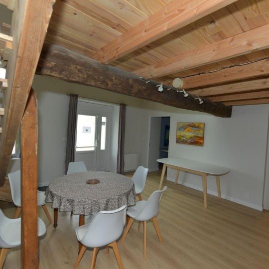  Annonces LAROCHELLE : Maison / Villa | SURGERES (17700) | 293 m2 | 395 000 € 