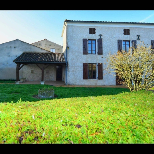  Cap Immo 17 : Maison / Villa | SURGERES (17700) | 141.00m2 | 179 500 € 