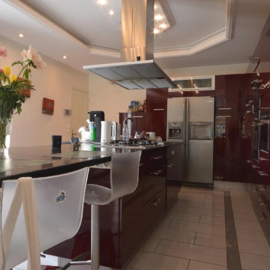  Marie-Paule GUILLEMET immobilier : House | AYTRE (17440) | 150 m2 | 645 000 € 