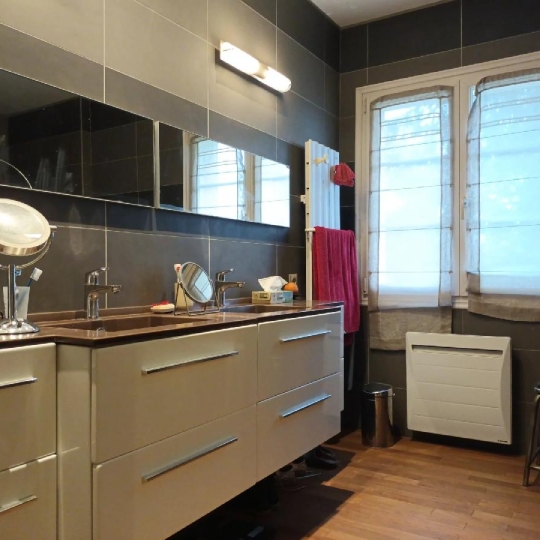  Marie-Paule GUILLEMET immobilier : House | AYTRE (17440) | 150 m2 | 645 000 € 