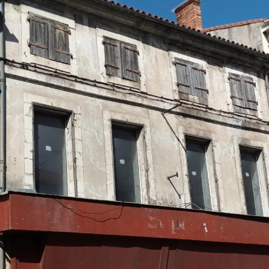  Marie-Paule GUILLEMET immobilier : Building | MARANS (17230) | 300 m2 | 212 000 € 