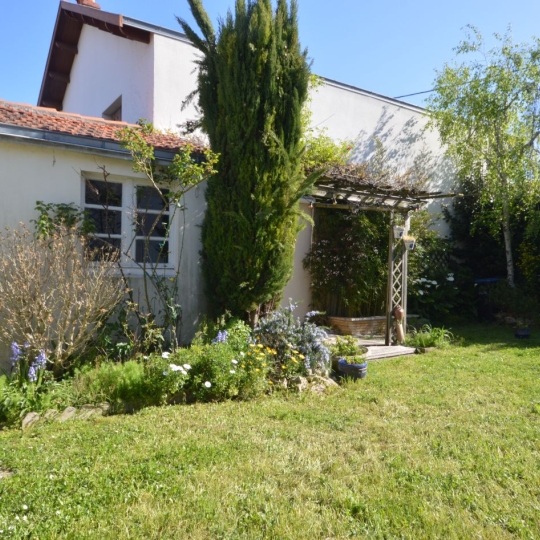  Marie-Paule GUILLEMET immobilier : House | LA ROCHELLE (17000) | 200 m2 | 1 050 000 € 