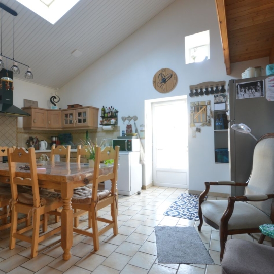  Marie-Paule GUILLEMET immobilier : Domain / Estate | LA GREVE-SUR-MIGNON (17170) | 185 m2 | 449 000 € 