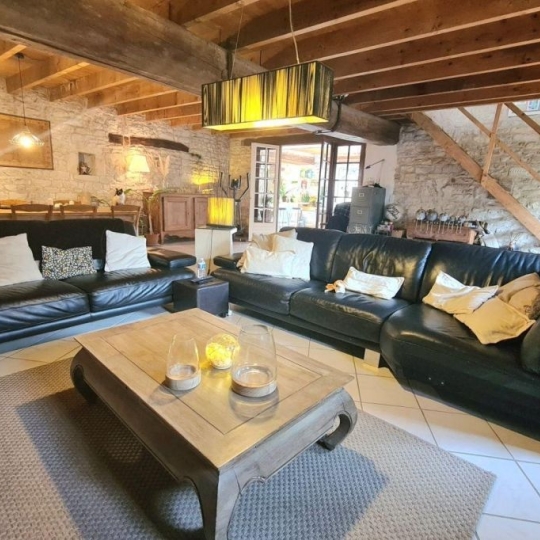  Marie-Paule GUILLEMET immobilier : House | SAINTE-SOULLE (17220) | 196 m2 | 416 000 € 
