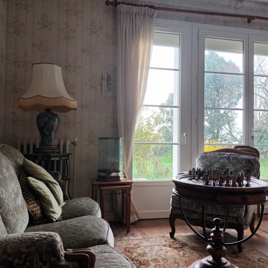  Marie-Paule GUILLEMET immobilier : House | SAINT-HIPPOLYTE (17430) | 178 m2 | 288 750 € 