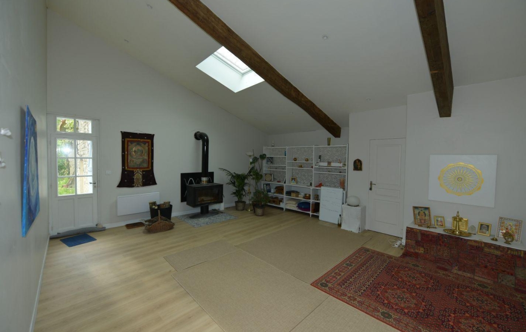 Marie-Paule GUILLEMET immobilier : Maison / Villa | SURGERES (17700) | 293 m2 | 395 000 € 