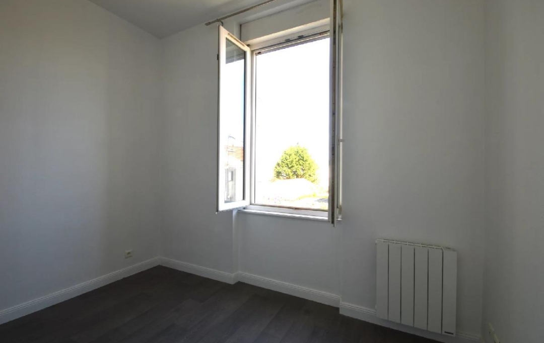 Marie-Paule GUILLEMET immobilier : Apartment | LA ROCHELLE (17000) | 37 m2 | 204 880 € 