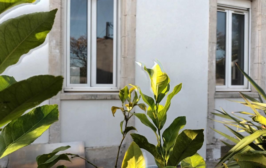 Marie-Paule GUILLEMET immobilier : Apartment | LA ROCHELLE (17000) | 32 m2 | 241 280 € 