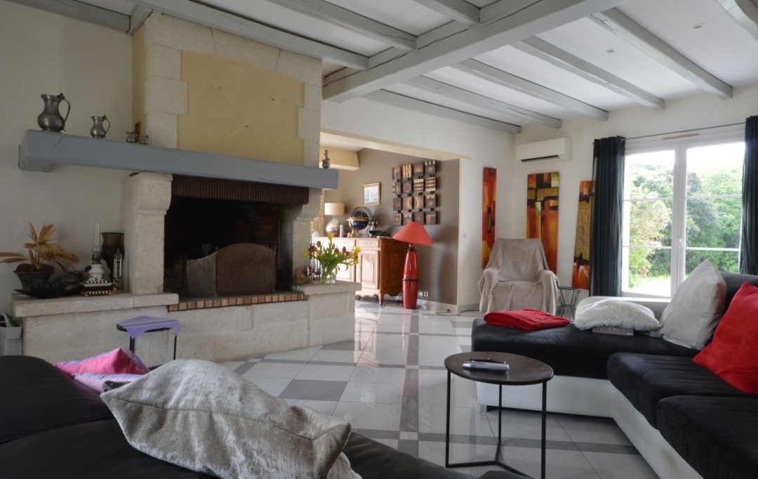 Marie-Paule GUILLEMET immobilier : House | AYTRE (17440) | 150 m2 | 645 000 € 