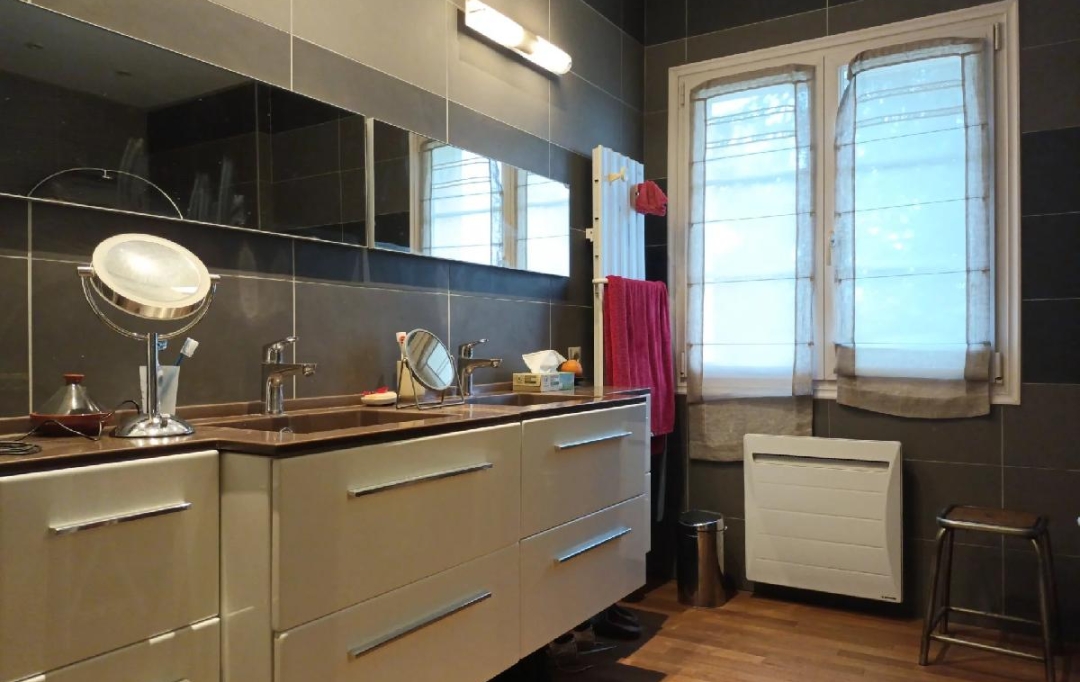 Marie-Paule GUILLEMET immobilier : House | AYTRE (17440) | 150 m2 | 645 000 € 