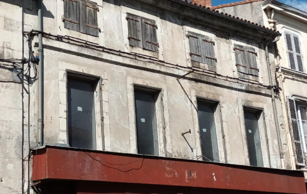Marie-Paule GUILLEMET immobilier : Building | MARANS (17230) | 300 m2 | 212 000 € 