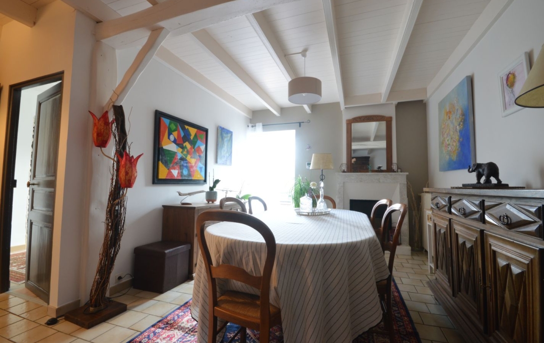 Marie-Paule GUILLEMET immobilier : Domain / Estate | LA GREVE-SUR-MIGNON (17170) | 185 m2 | 449 000 € 