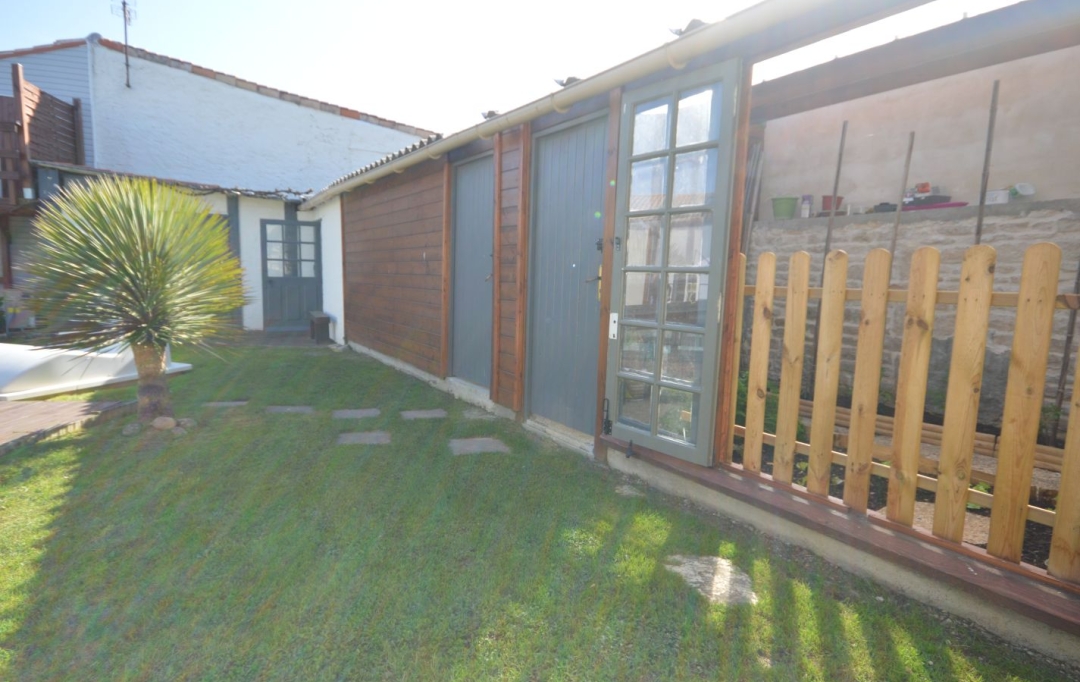 Marie-Paule GUILLEMET immobilier : Domain / Estate | LA GREVE-SUR-MIGNON (17170) | 185 m2 | 449 000 € 