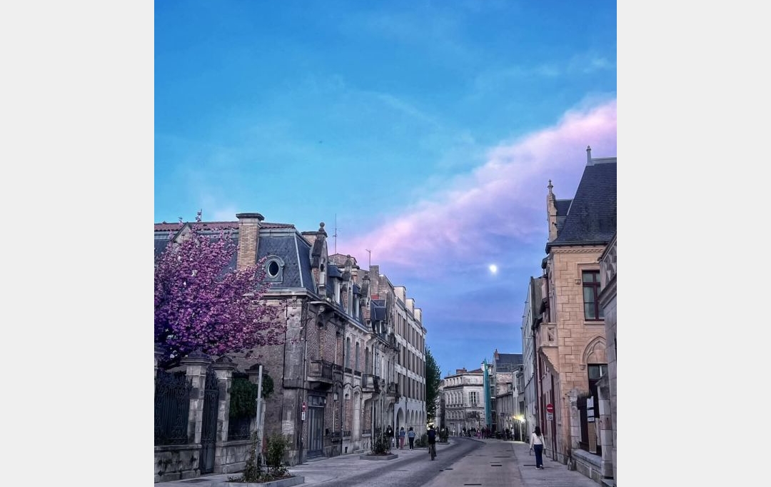 Marie-Paule GUILLEMET immobilier : Office | LA ROCHELLE (17000) | 90 m2 | 450 000 € 