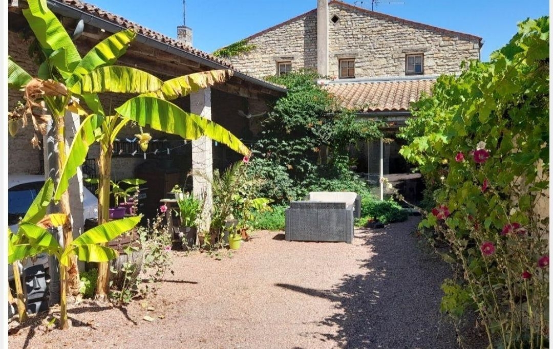 Marie-Paule GUILLEMET immobilier : House | SAINTE-SOULLE (17220) | 196 m2 | 416 000 € 