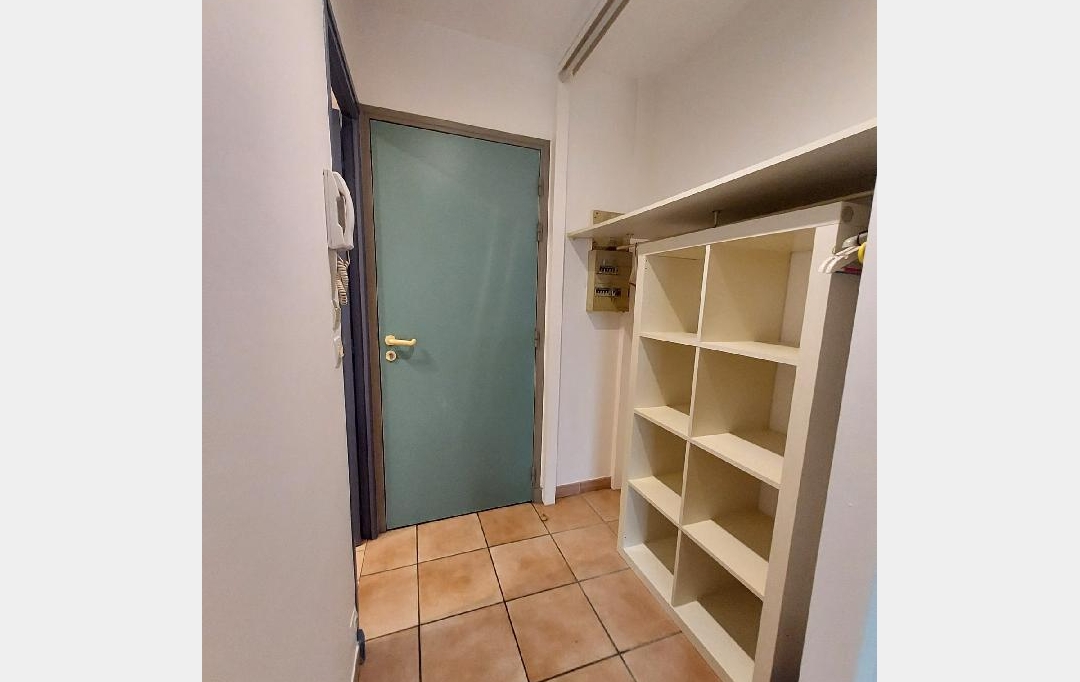 Annonces LAROCHELLE : Appartement | LA ROCHELLE (17000) | 18 m2 | 550 &euro; 