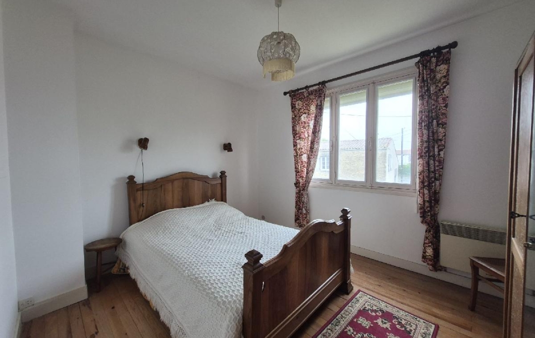 Annonces LAROCHELLE : Maison / Villa | SAINT-MEDARD-D'AUNIS (17220) | 122 m2 | 231 000 &euro; 