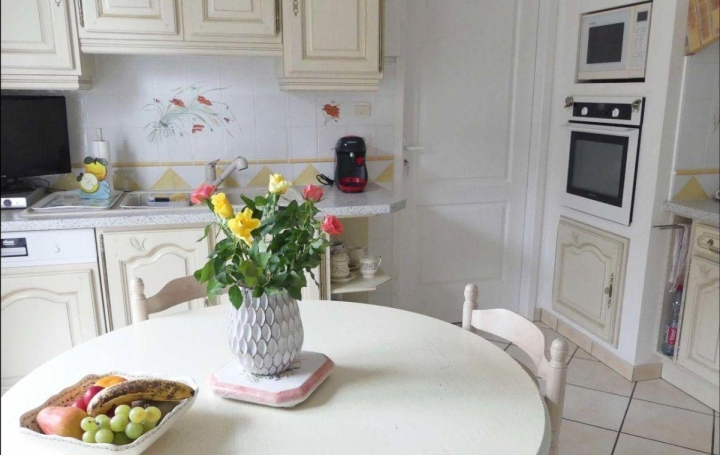 Annonces LAROCHELLE : Maison / Villa | SURGERES (17700) | 108 m2 | 330 000 € 