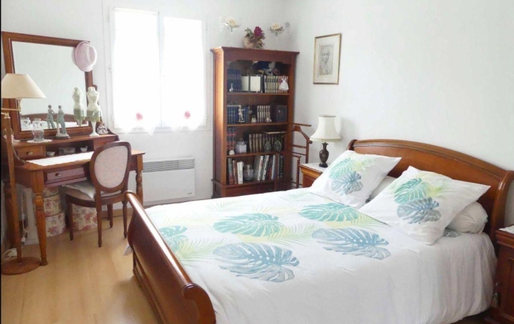 Annonces LAROCHELLE : Maison / Villa | SURGERES (17700) | 108 m2 | 330 000 € 