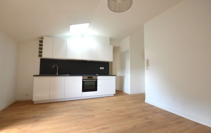  Marie-Paule GUILLEMET immobilier Apartment | LA ROCHELLE (17000) | 42 m2 | 227 200 € 